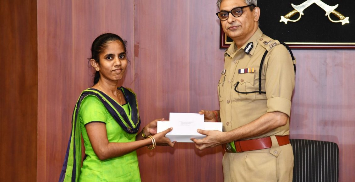 COP Gave Birth day wishes to Police personnel (2) (1)