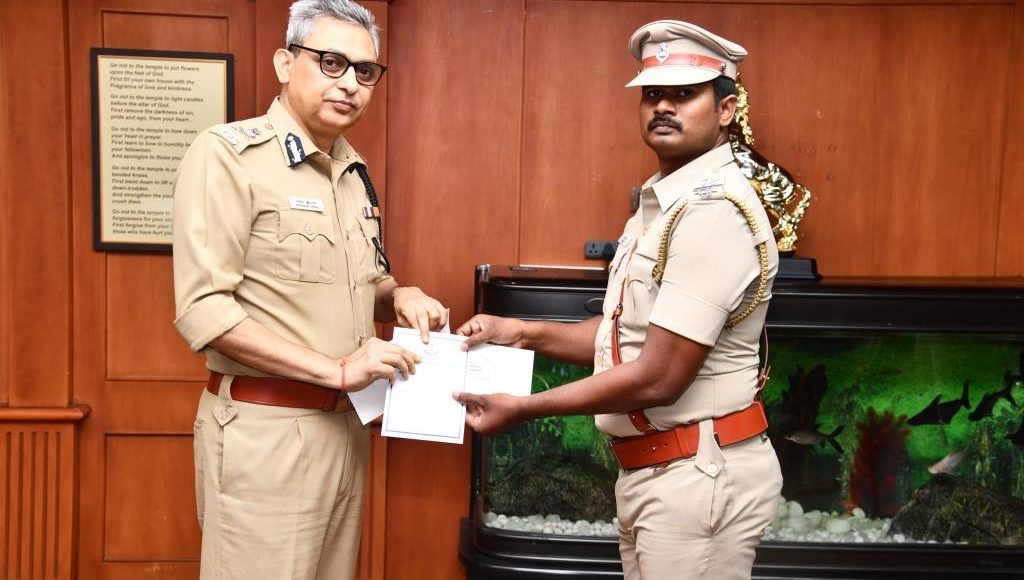 S-9 Pazhavanthangal PS SI Tr.Balu.